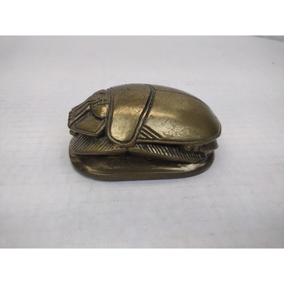 3.5" VINTAGE BRASS SCARAB PAPERWEIGHT FIGURE HIEROGLYPHICS ANTIQUE ARTISAN - Picture 4 of 11